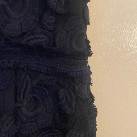 TRINA TURK beautiful dress, excellent Condition, navy blue, size 0 - Picture 12 of 13